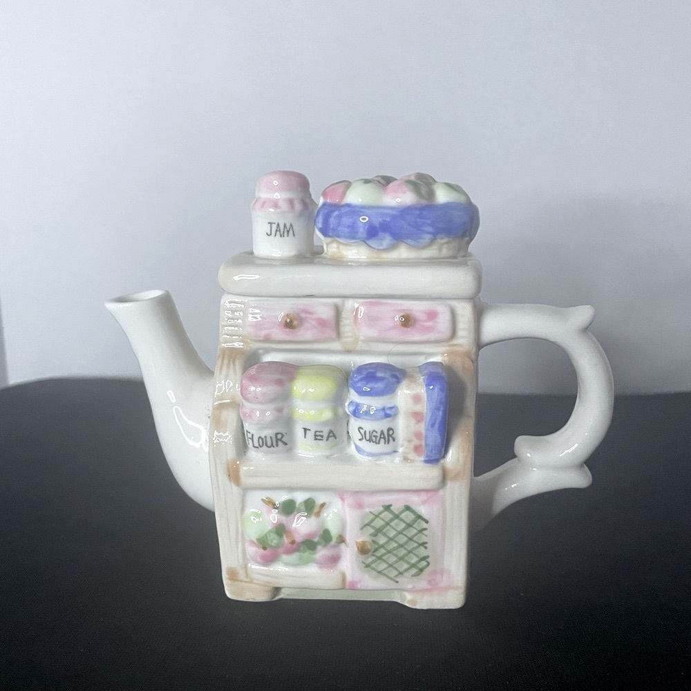 Miniature Teapot Kitchen Cupboard Countertop Jam Flour Sugar Tea Jars Fruit